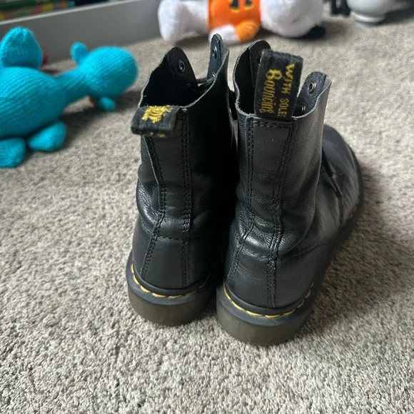 Doc Marten’s 6” Black Leather Lace-Up Boots - Picture 6 of 10